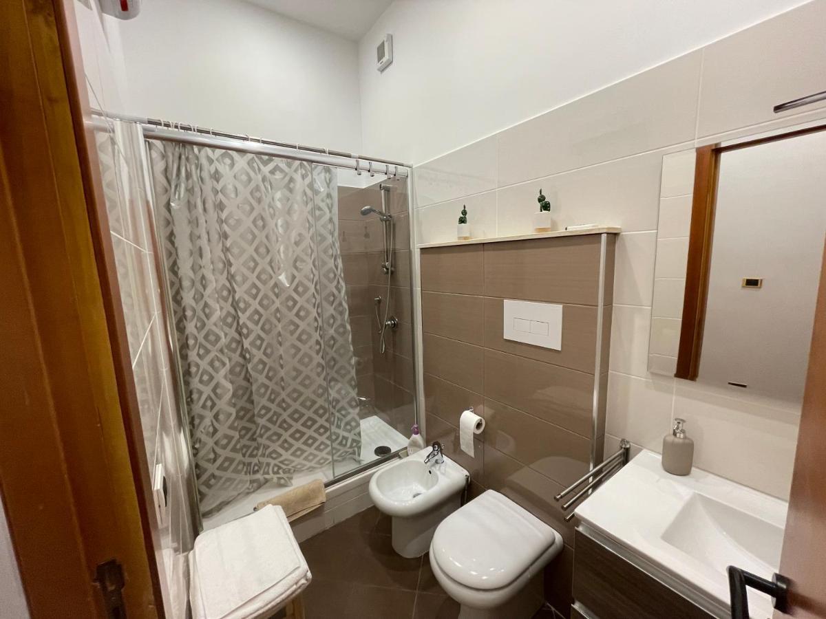 La Finestra Sul Corso Apartment Naples Exterior photo